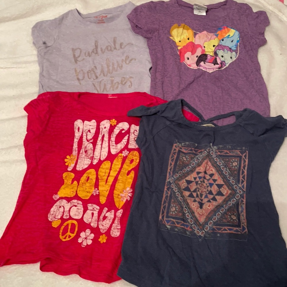 Girls shirt size 6 (4pc)